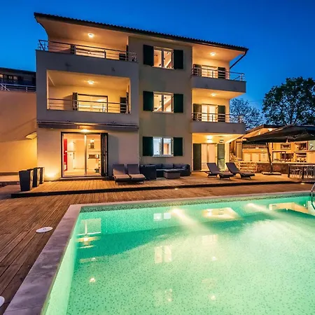 Nadia Holiday home *